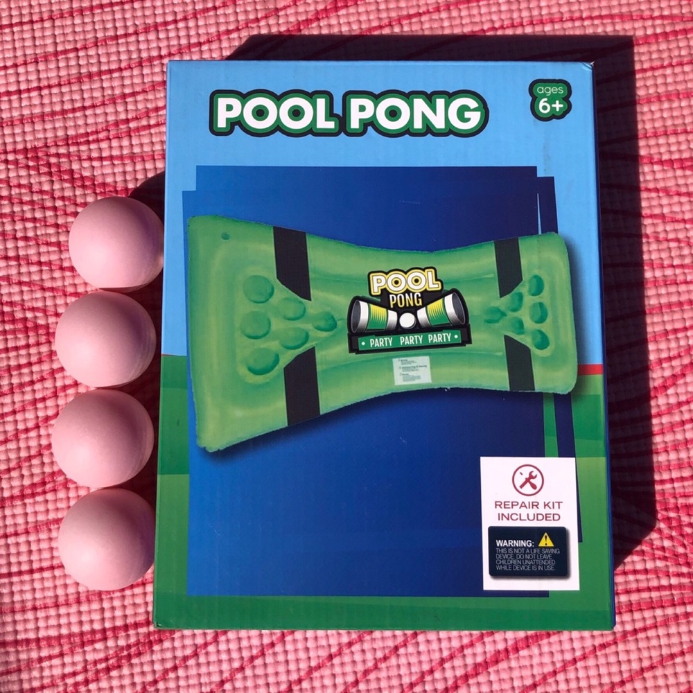 NEW Pool Pong Float + Ping Pong balls